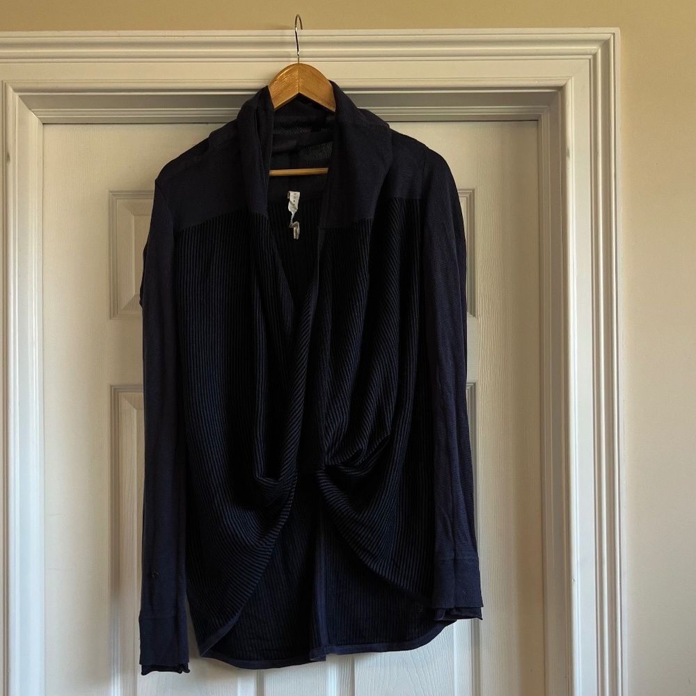 Lululemon Iconic Sweater Wrap EUC size 10